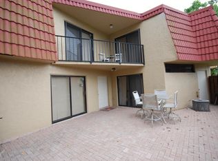 23042 Oxford Pl APT B, Boca Raton, FL 33433