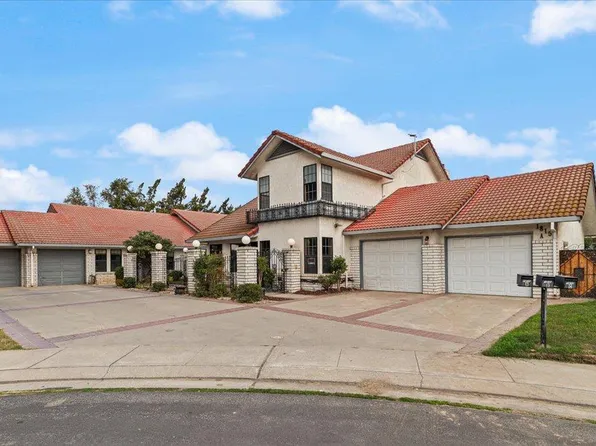 1815 Azure Ct, Manteca, CA 95336