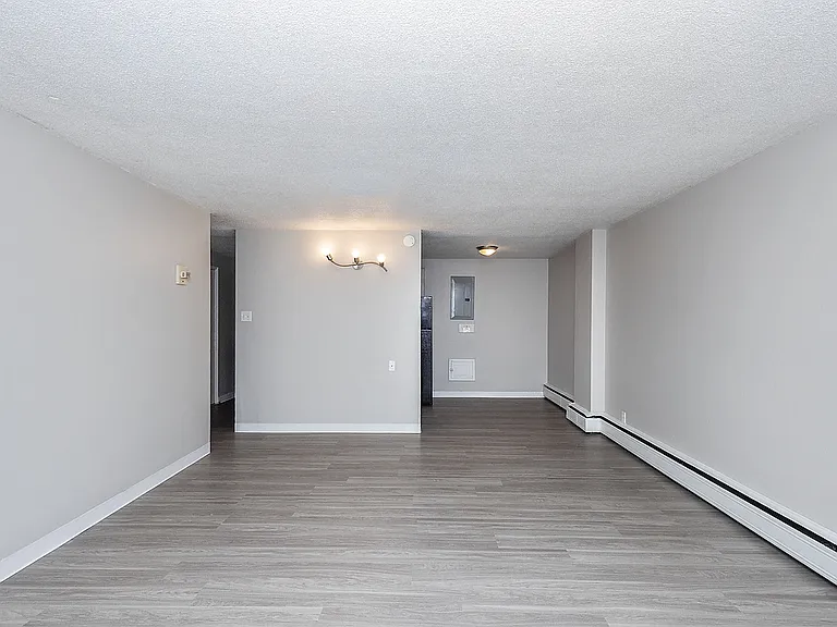 Kent Apartments — Photo 34