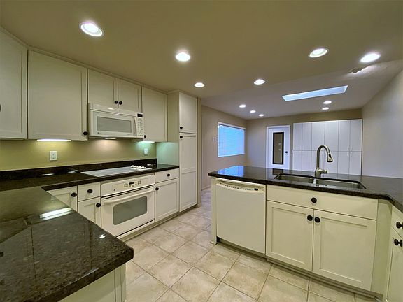 4th image of 9951 Aviary Dr