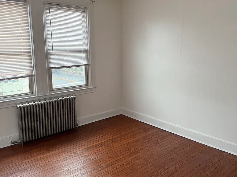 526 Morris Ave #5 — Photo 5