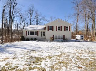 5 Parker Hill Rd, Brookfield, CT 06804