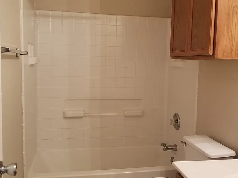 5123 Fountain Hl — Photo 6