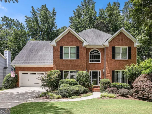 1884 Whitehawk Ct, Lawrenceville, GA 30043