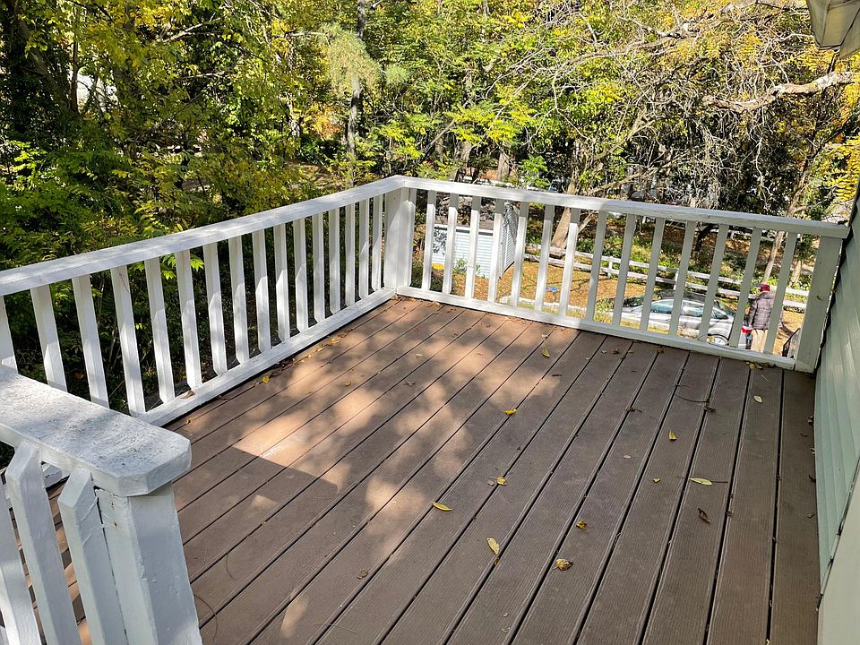 Exclusive patio for unit 2