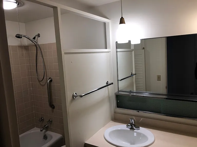 1100 Center Ave #206 — Photo 9