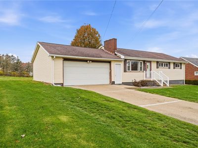 108 Mapeat Ln, New Castle, PA, 16101