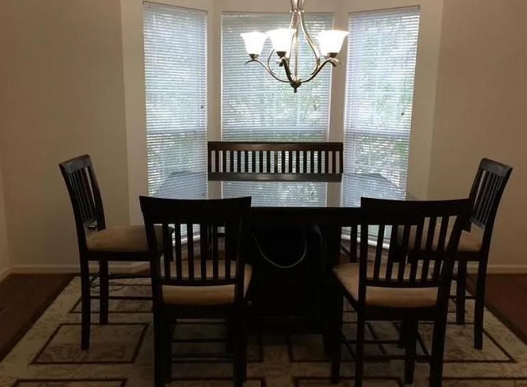 Eat in Kitchen