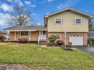 303 Cove Rd, Harrisburg, PA 17109