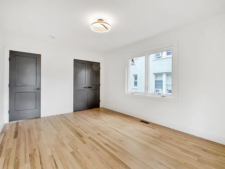 7809 Broadway #1 — Photo 11