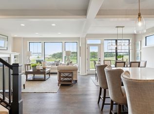 5283 Rolling Hills Pkwy, Victoria, MN 55386