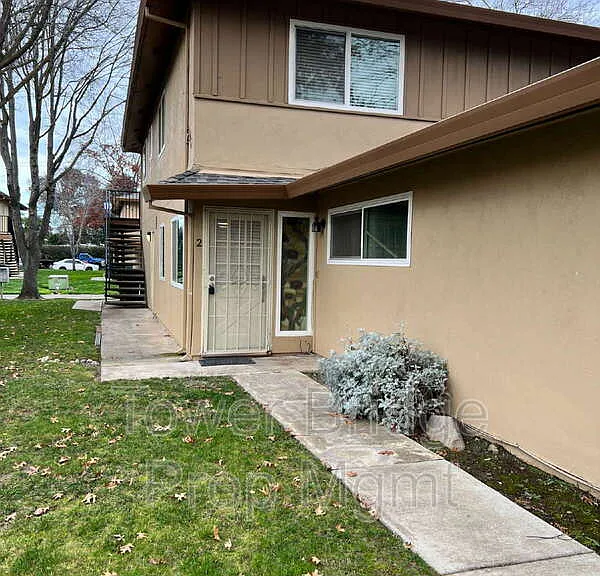 5146 Rhode Island Dr #2 — Photo 1