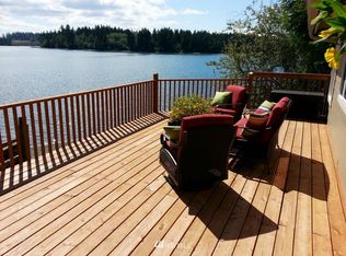 11404 Dahlgren Rd, Anderson Island, WA 98303