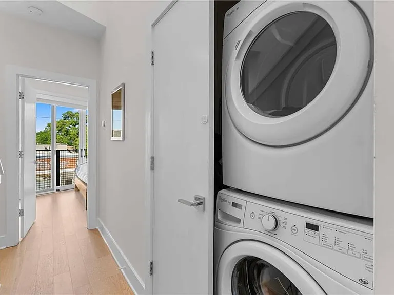 15 Daniel St SE #1 — Photo 36