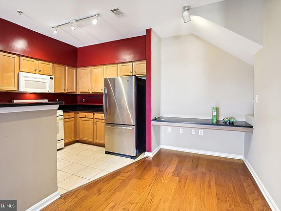 4th image of 5121 Travis Edward Way