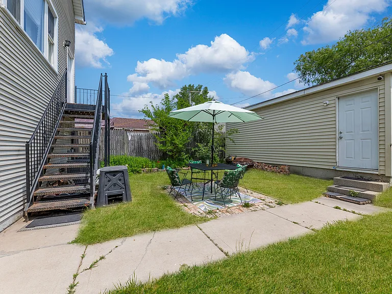 2843 S Troy St #1 — Photo 3