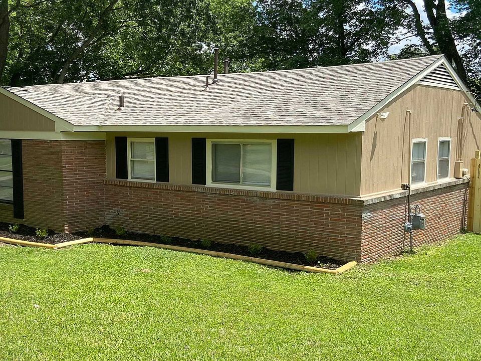 1st image of 133 Jeanne Dr