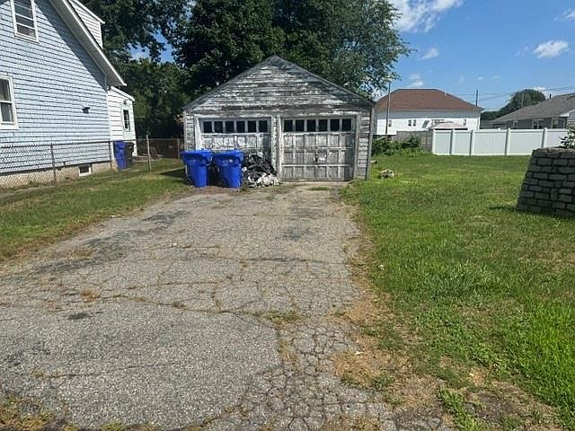 1st image of 30 E Spring St