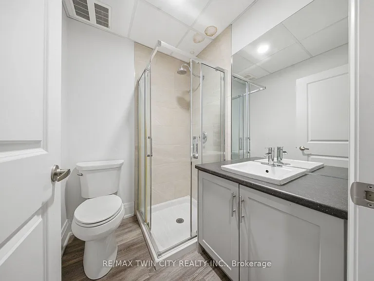 11 Queen St #303 — Photo 9