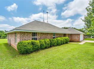 2997 Harwell Lake Rd, Weatherford, TX 76088