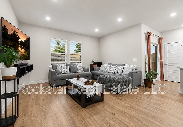 8215 S Avery Rd — Photo 6
