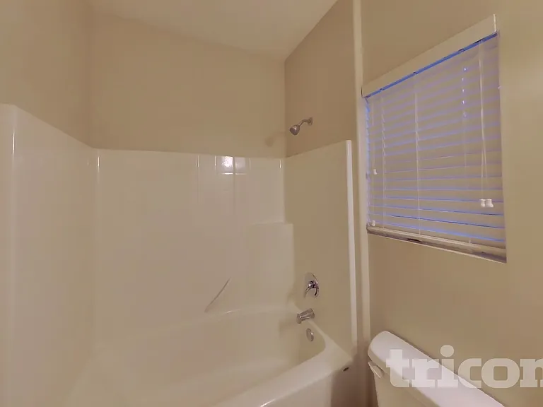 6816 S Warner St — Photo 17
