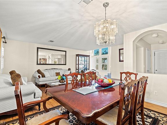 5th image of 9243 Lady Palm Ct