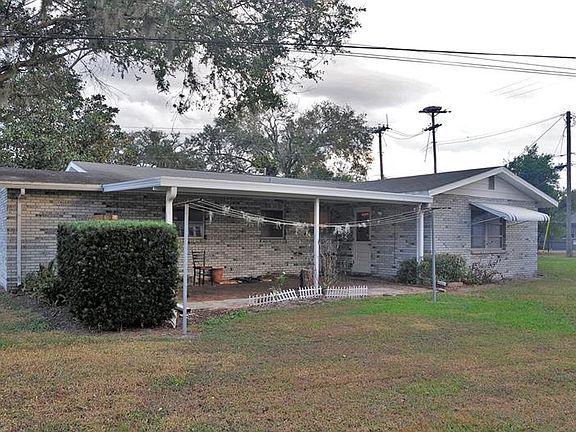 2nd image of 2165 De Las Flores Ave