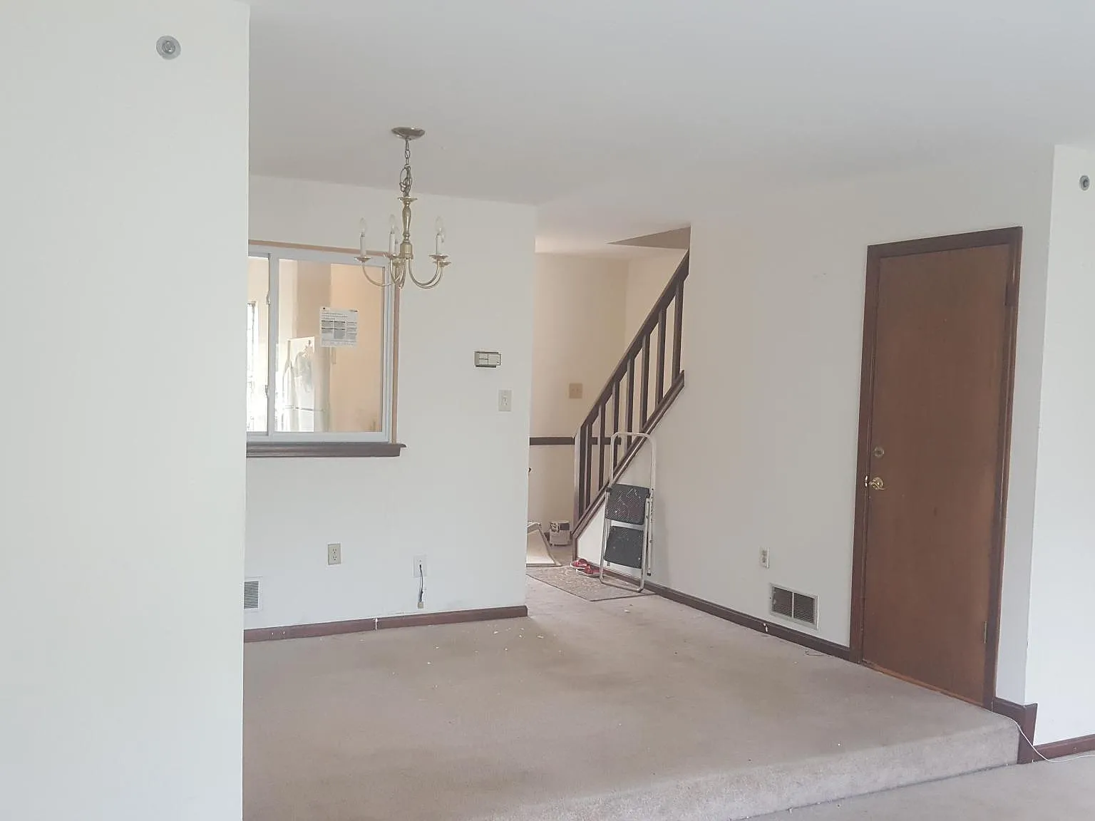 2 bed, 2.5 bath, 1230 sqft, $1,588 — Photo 2