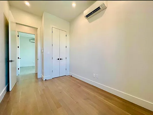 Rented by null | media 26