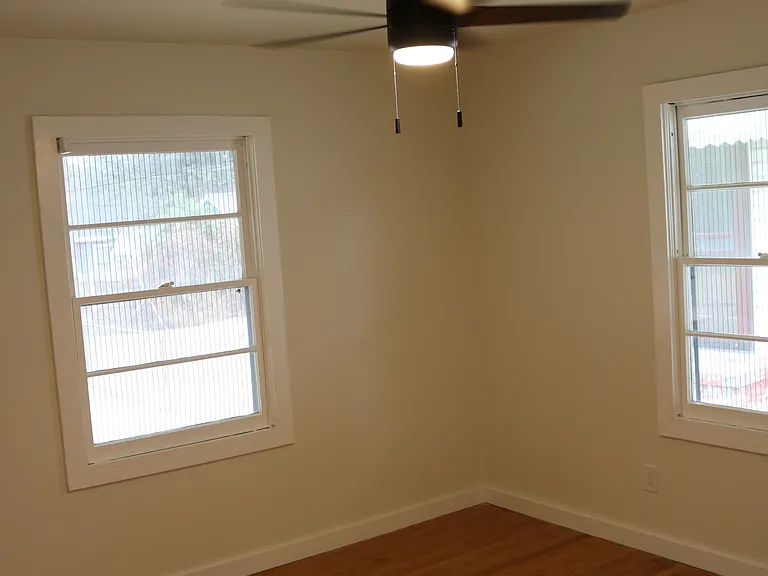 2833 E 1st Pl — Photo 9