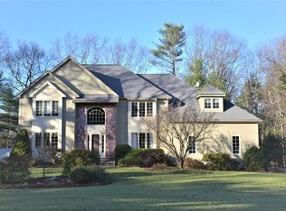 4 Gary Rd, Foxboro, MA 02035