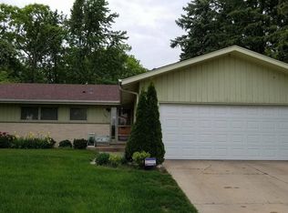 2604 Brookside Ave, Waukegan, IL 60085