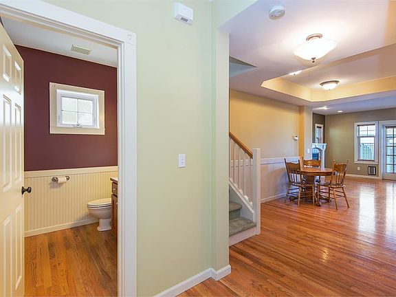 5th image of 1723 Parade Grounds Ave NE