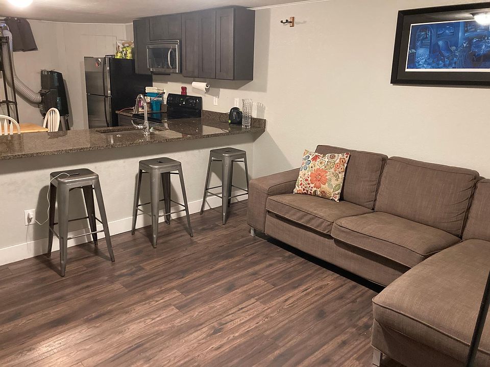 1st image of 324 Zenobia St #B