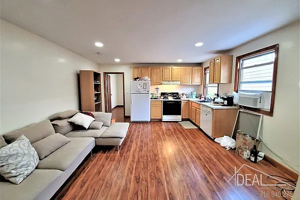 Rented by Ideal Properties Group | media 11