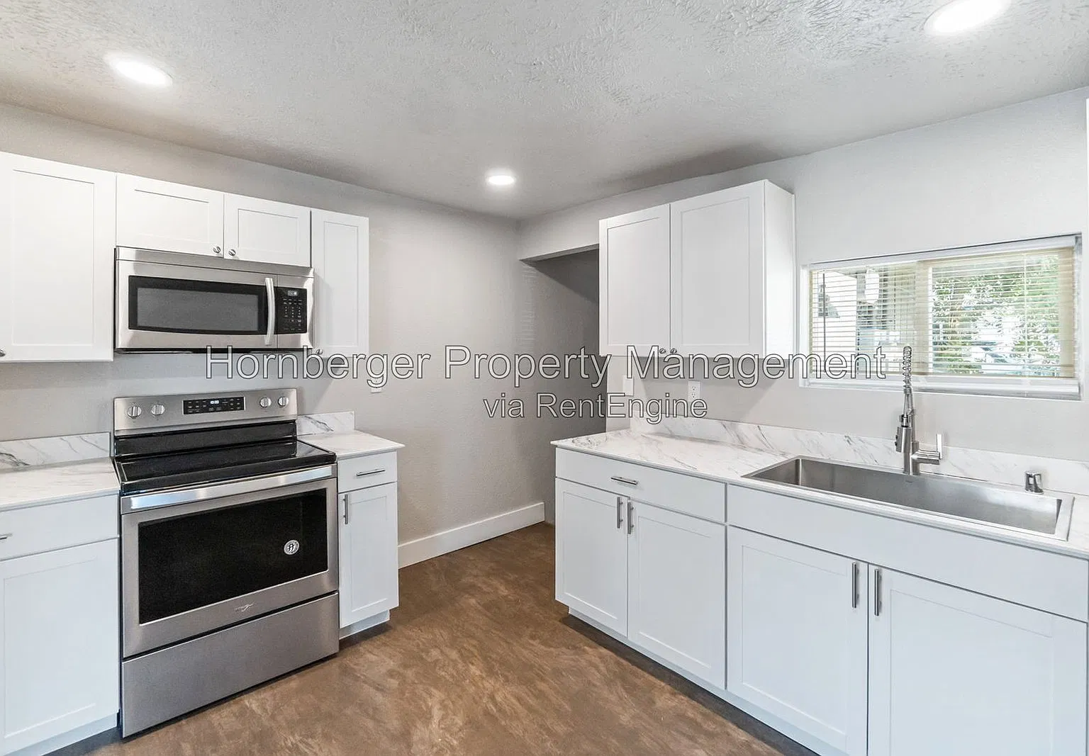 3 bed, 1.0 bath, 1435 sqft, $1,445 — Photo 2