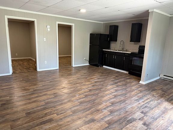 2nd image of 631 S Oakland Ave #103