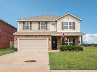 7212 Meadow Lake Dr, Yukon, OK 73099
