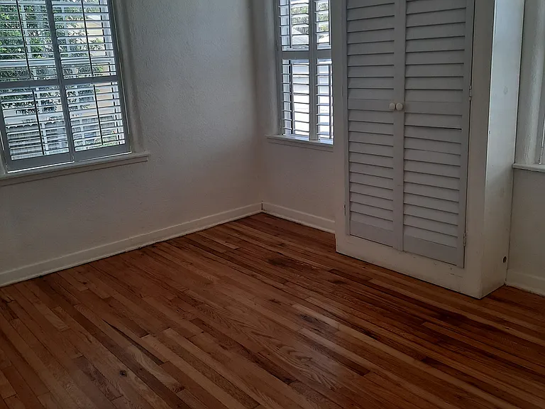 512 Phoenix Ave — Photo 44