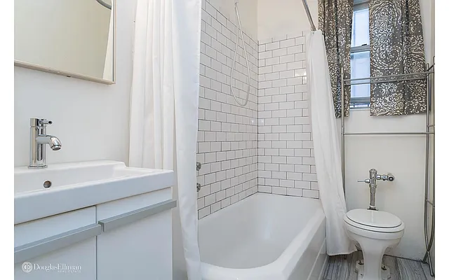 Sold by Douglas Elliman | media 31