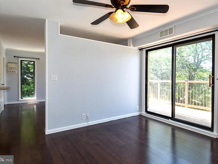 308 Forbes St #I — Photo 16