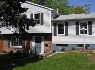1135 Spruce Dr, Florissant, MO