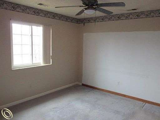 4th image of 30638 Oakridge Manor Dr