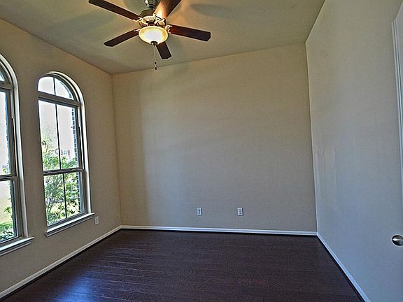 3rd image of 28939 Grand Teton Ct