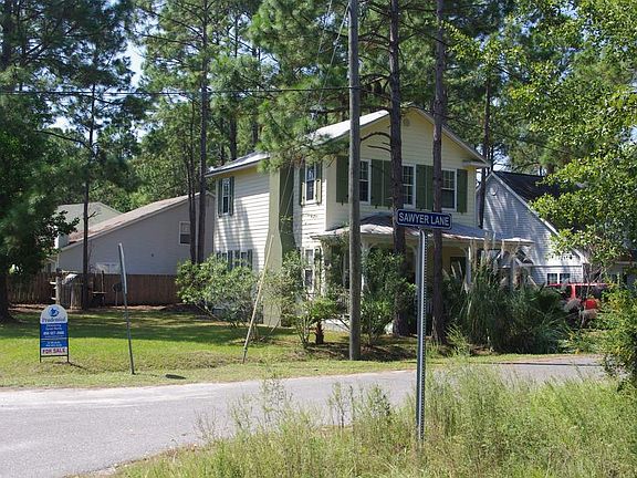 202 Sawyer Ln, Apalachicola