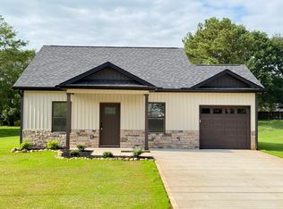 251 Woodgate Rd, Cowpens, SC 29330