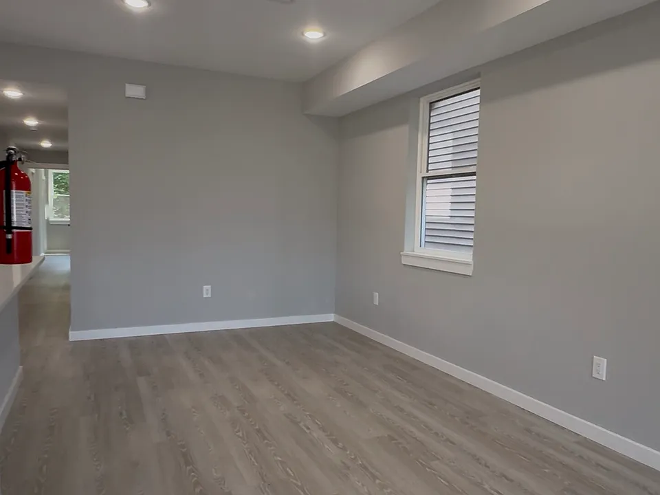 132 E Holsman St #1