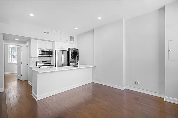 Rented by Oxford Property Group | media 11