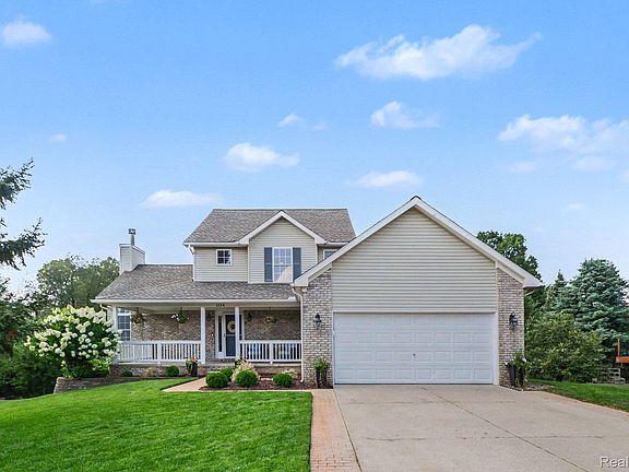 2nd image of 1134 Brookside Ct